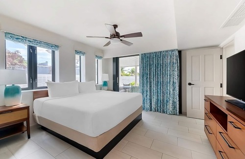 Simpson Bay Hotel | Your Home Away From Home! Full Kitchen, Free Parking, Beach Access, Outdoor Pool