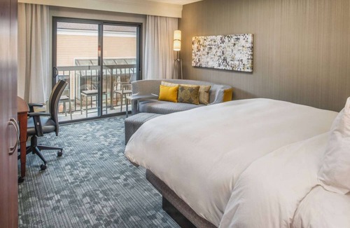 Bridle Trails Resort | Your Home Away From Home! Pet-Friendly, Near Seattle Asian Art Museum