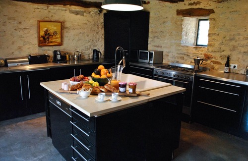 Puyjourdes House | Your own little village in a Village