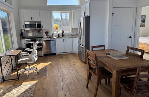 Evergreen House | Your Peaceful Glacier Getaway