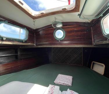 Carti Tupile Boat Rental | Your private sailboat in San Blas with food included