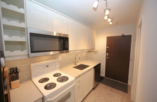 Whistler Creekside Condo | Your Whistler Escape ~ 5 min walk to lift ~ Free Parking