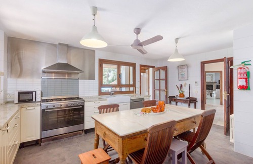 l'Aranjassa Villa | YourHouse Can Marques