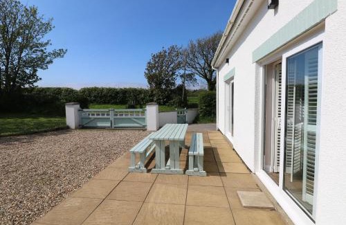 St Ishmaels House | Yr Hen Ardd