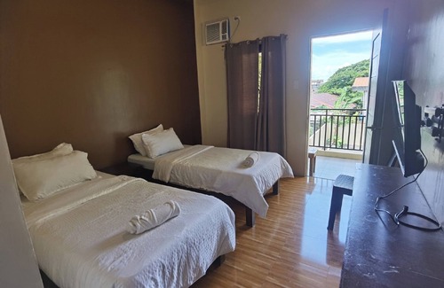 Legazpi House | Ys Rezidenzia Suites