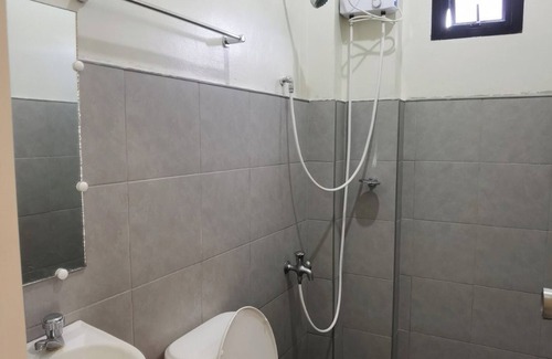Legazpi House | Ys Rezidenzia Suites