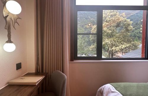 Yucheng District Bed & Breakfast | Yuanshan Yayuan Forest Quiet Bed and Breakfast