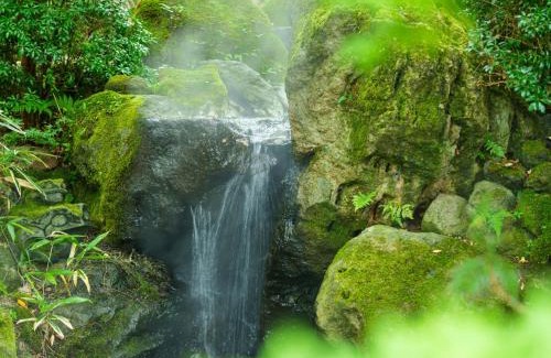 Yufuin Onsen Hotel | Yufuin Rakuyu
