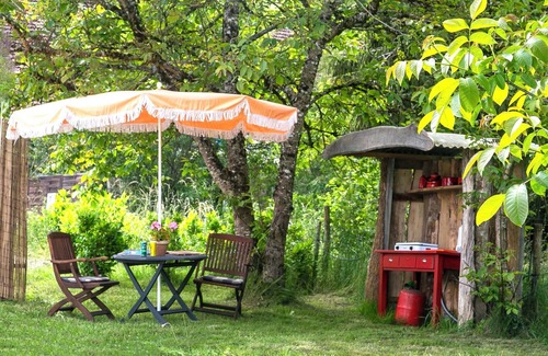 Arbigny-sous-Varennes RV Rental | YURT de Arbigny romantic overnight stay in a Mongolian tent