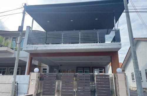Jorak Resort | YY Palace Pagoh Jaya