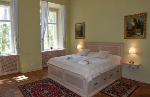 Silherovice Apartment | Zámek Šilheřovice