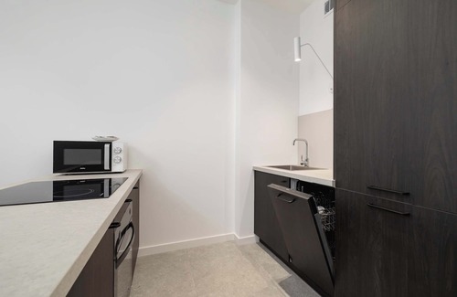 Katowice Apartment | Zabrska 15 | Stylish Apartment | Parking | Desk