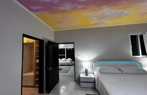 Leonards House | Zafira Luxe