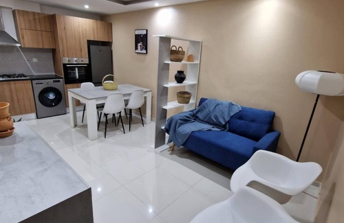 Praia Apartment | Zahma Apartments - 2 Bedroom Family Apartment