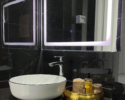 Sur Villa | Zahrtishrin