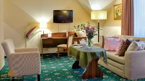 Humniska Hotel | Zajazd Pod Lipą