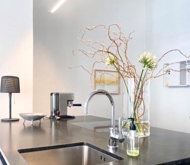 Nippes Apartment | Zehuus Gartenstudio mit Terrasse