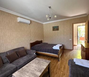 Akhali Ubani House | zeiko s guesthouse