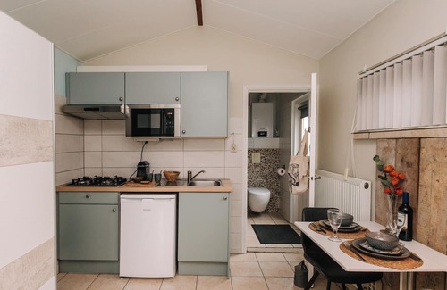Zandvoort Cottage | Zelfstandige beachstudio op toplocatie met eigen parkeerplaats en privé terras