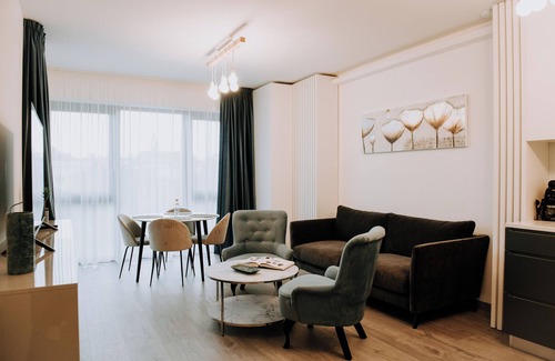 Old Town Apartment | ZEN Central Apartments