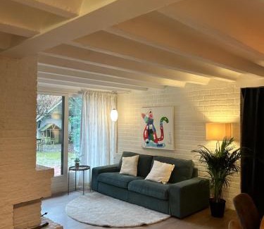 Broekheurne Apartment | Zen Retreat - Free Private Parking!