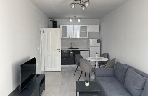 Stara Zagora Apartment | Zen Zagora Apartment First Floor Free Parking Near Park