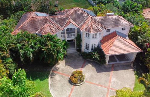 Paynes Bay House | ZenBreak Marzalea Villa 2bd