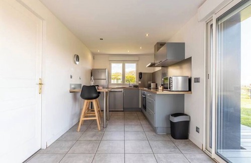La Roche-Blanche House | Zenith d'Auvergne pool house in Clermont Ferrand, ideal for families
