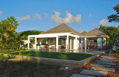 Cades Bay Villa | Zenith Nevis
