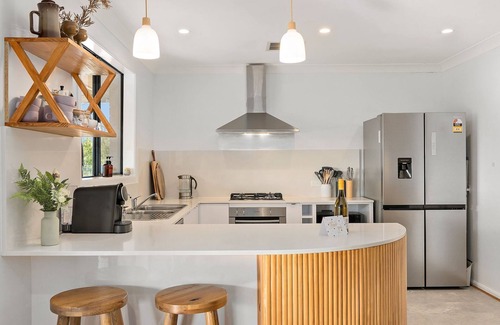 Cessnock House | ZenVine Retreat- A place to recharge in Hunter Valley