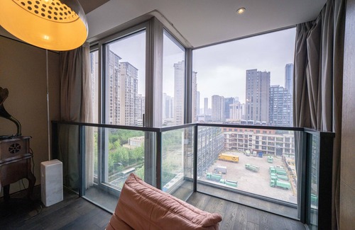 Downtown Shanghai Apartment | ZHome-Luxury Three bedroom Suite
