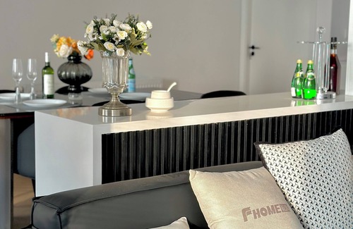 Huangpu Hotel | Zhome-Parkville Three bedrooms-XinTianDi