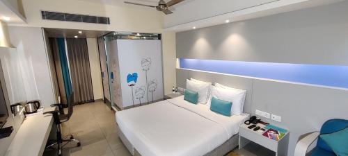 Kukatpally Housing Board Colony Hotel | ZIBE Luxe Hyderabad by GRT Hotels