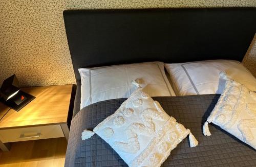 Neuhausen Apartment | Zimmer, Apartment - Zentrale Lage, Parkplatz, WiFi, Netflix