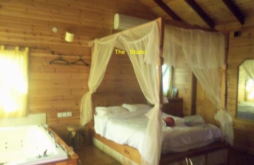 Manot Cabin | Zimmer Frey Manot