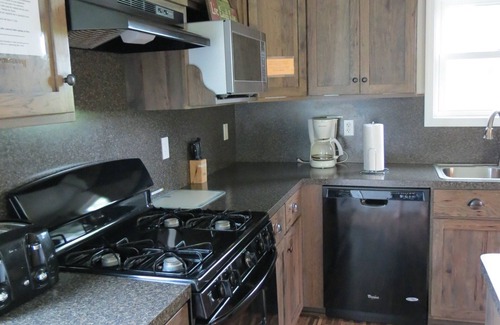 Flushing Cabin | Zion Retreat & RV Park