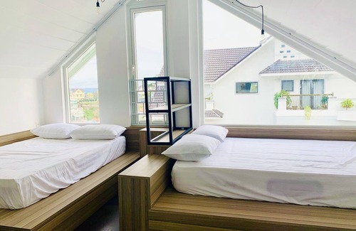 Phuong 10 House | Zodiac House