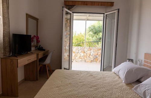 Marmari Apartment | Zografia - Charming House near the coast