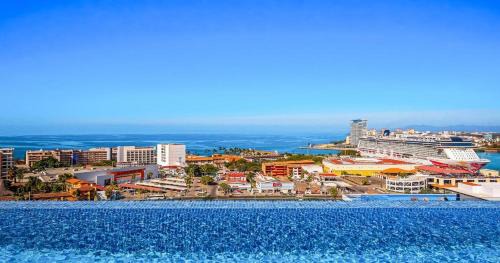 North Hotel Zone Apartment | Zoho Skies Amazing View Sleeps 6, #T1-1104