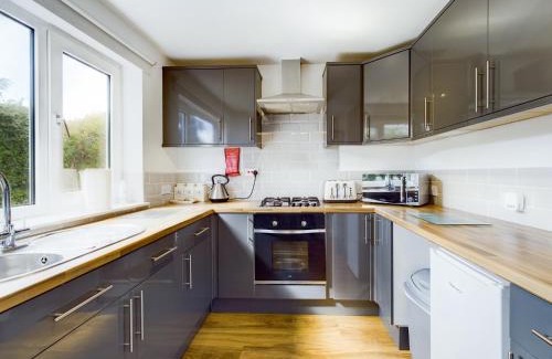Chorlton-by-Backford House | Zoo Cottage