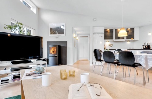 Togeholt House | "Zuhra" - 250m from the sea by Interhome