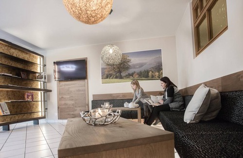 Doebriach Hotel | Zur Post & Appartementhaus Kern