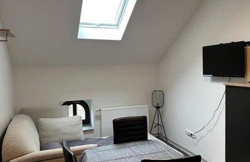 Oelsnitz Apartment | Zweizimmerwohnung am Markt