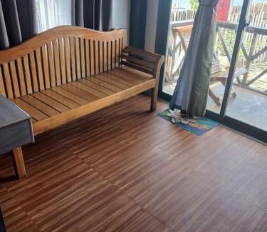 Burgos Apartment | Zyrine Homestay - Seawall Side