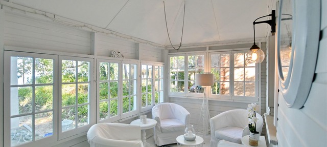 Beachfront Retro Chic Cottage nSTRTT-2024-164 2038