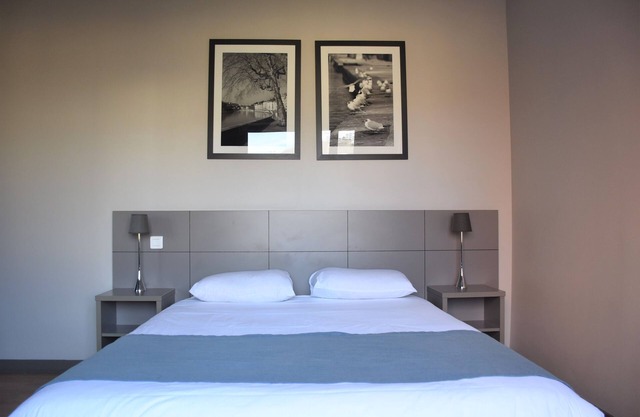 À 20 min du centre-ville | Chambre moderne + WiFi