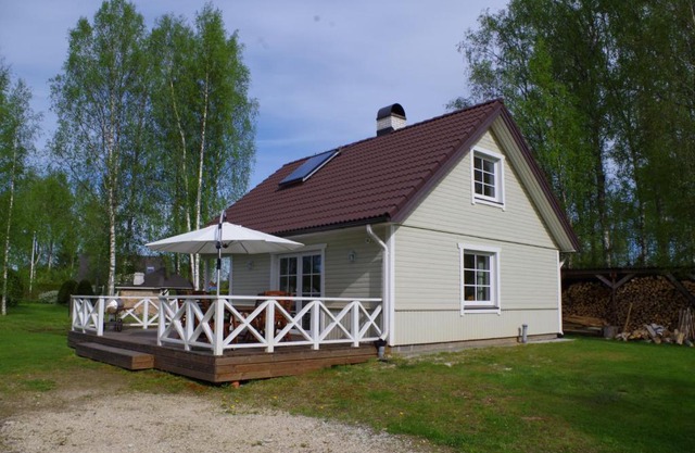 Ööbiku Holiday House
