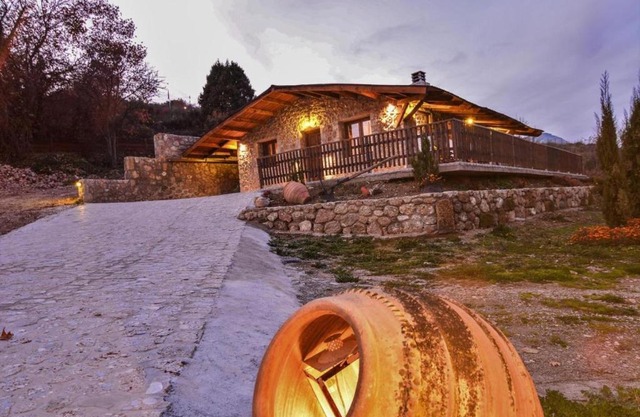 ΑΙΟΛΟΣ-Ενοικιαζομενες Κατοικιες