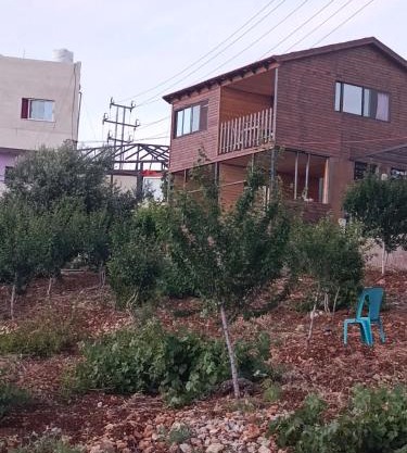 أكواخ وشقق عبين السياحيه