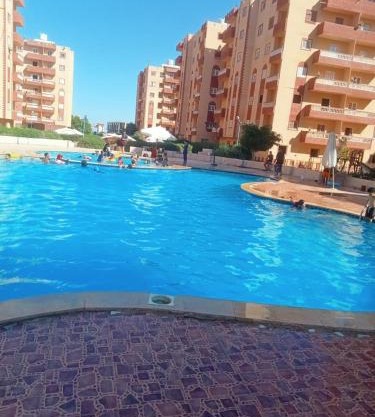 شقة جديدة بقرية القصر الملكى بمرسى مطروح